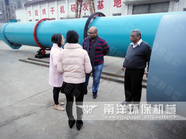 埃及客商蒞臨800av凹凸视频在线观看環(huán)保考察采(cǎi)購烘(hōng)幹設備 埃及客商蒞臨800av凹凸视频在线观看環保考察采購烘幹設備