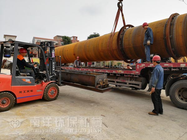 雙軸汙泥旋切機裝車