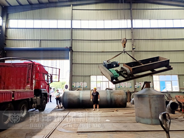 汙泥打散供料機