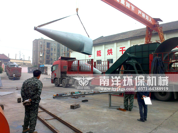 旋（xuán）風除塵器吊（diào）裝（zhuāng）現場